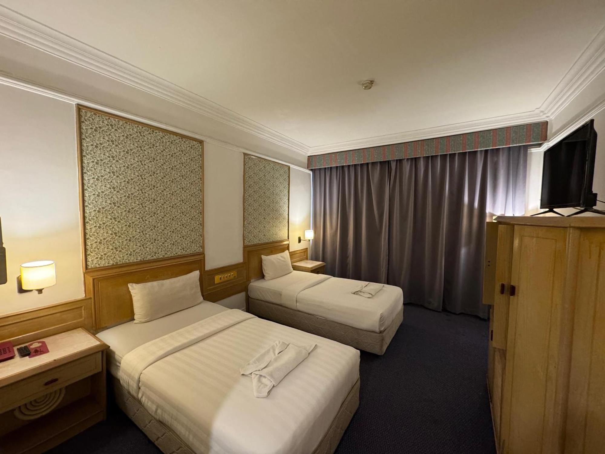 Deleeton Hotel 2*